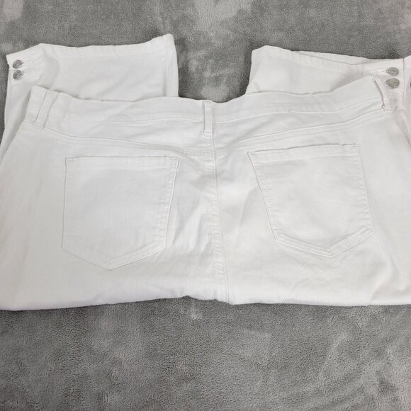 Gloria Vanderbilt Womens Shorts 18 Plus Skimmer Capri Slimming White CAP45E - Picture 6 of 9